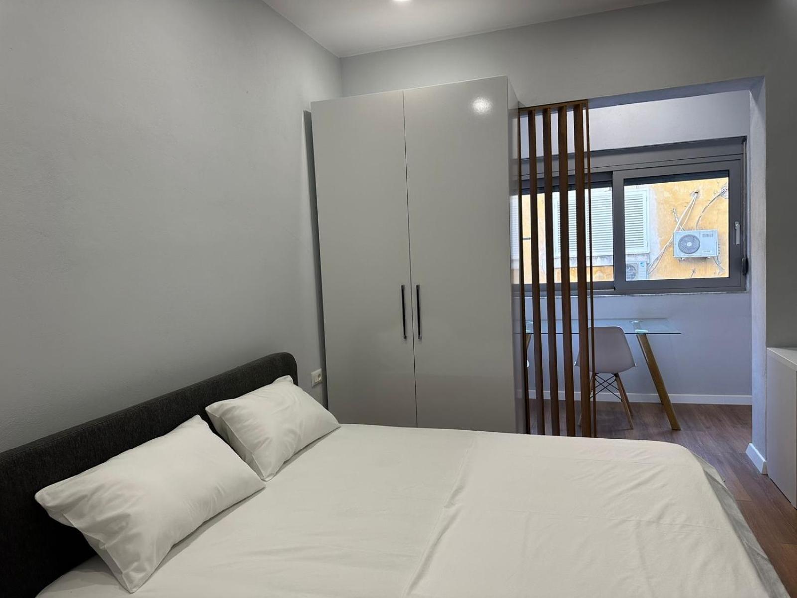 Be Solei Studio Apartments Sol 2 地拉那 外观 照片