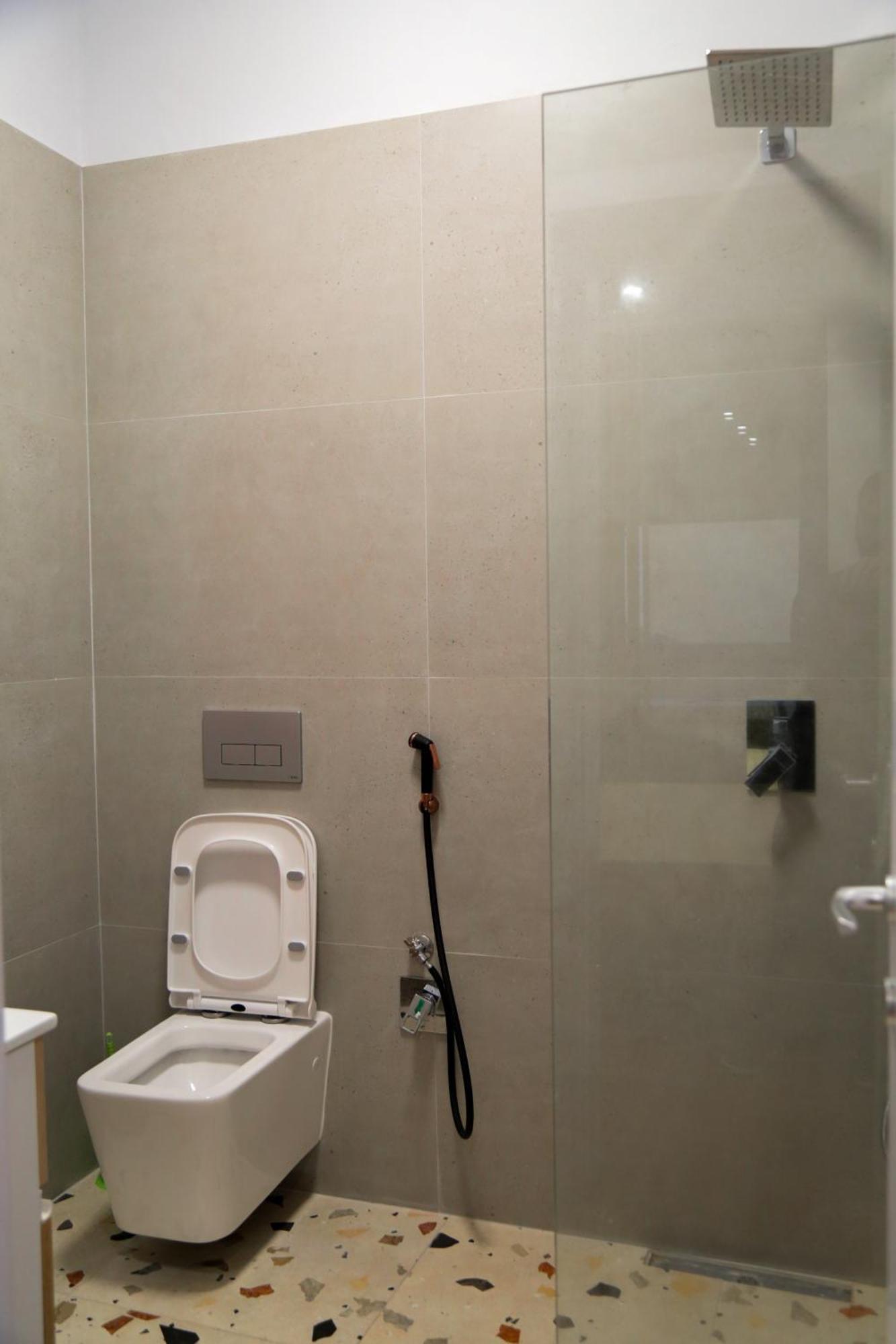 Be Solei Studio Apartments Sol 2 地拉那 外观 照片