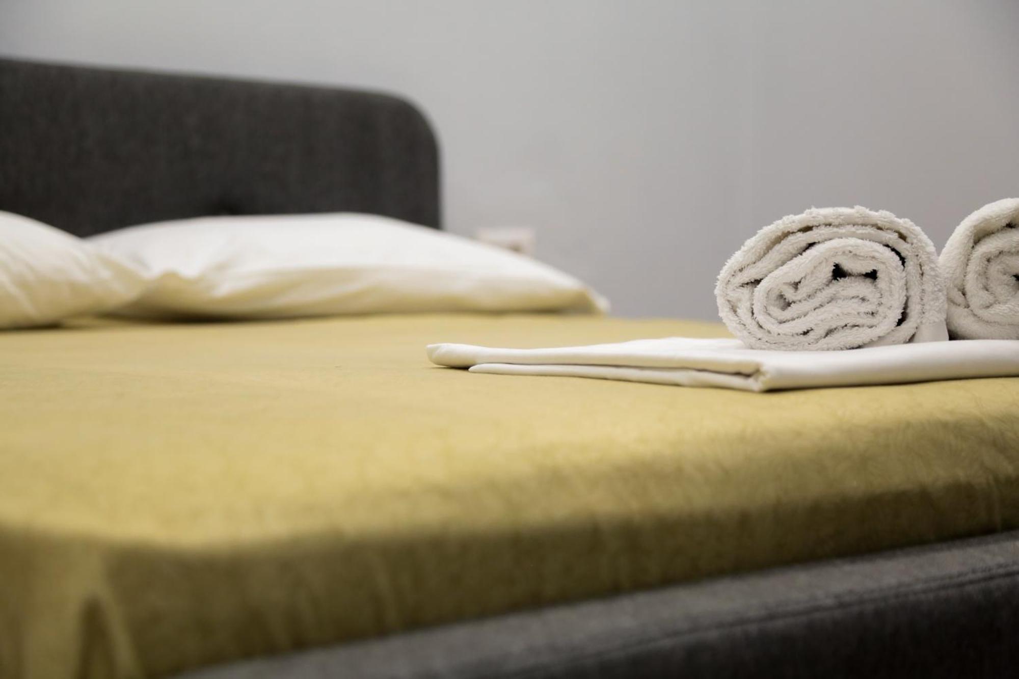 Be Solei Studio Apartments Sol 2 地拉那 外观 照片